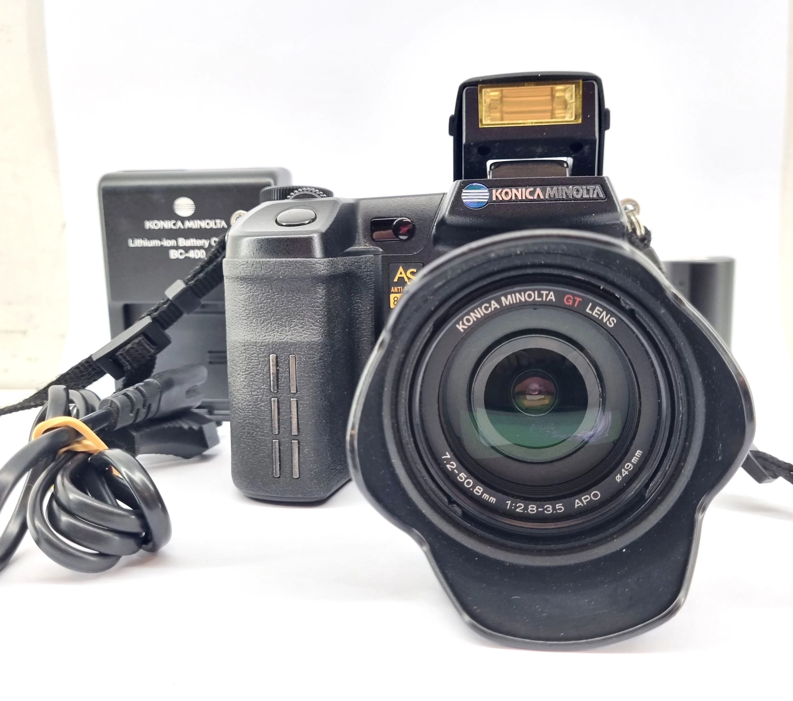 uszkodzony-aparat-konica-minolta-dimage-a2-2baterie-model-dimage-a2