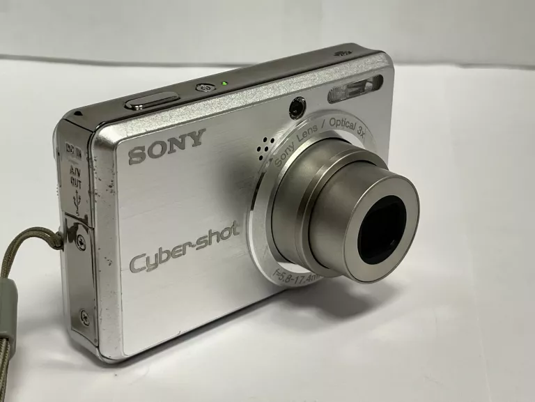 APARAT SONY CYBER-SHOT DSC-S750