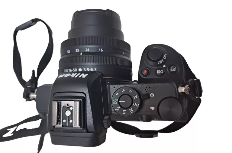 aparat-fotograficzny-nikon-z50-korpus-obiektyw-marka-nikon