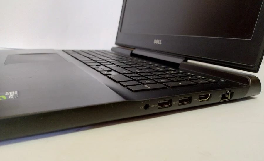 laptop-dell-inspiron-7566-i716128-zestaw-przekatna-ekranu-156