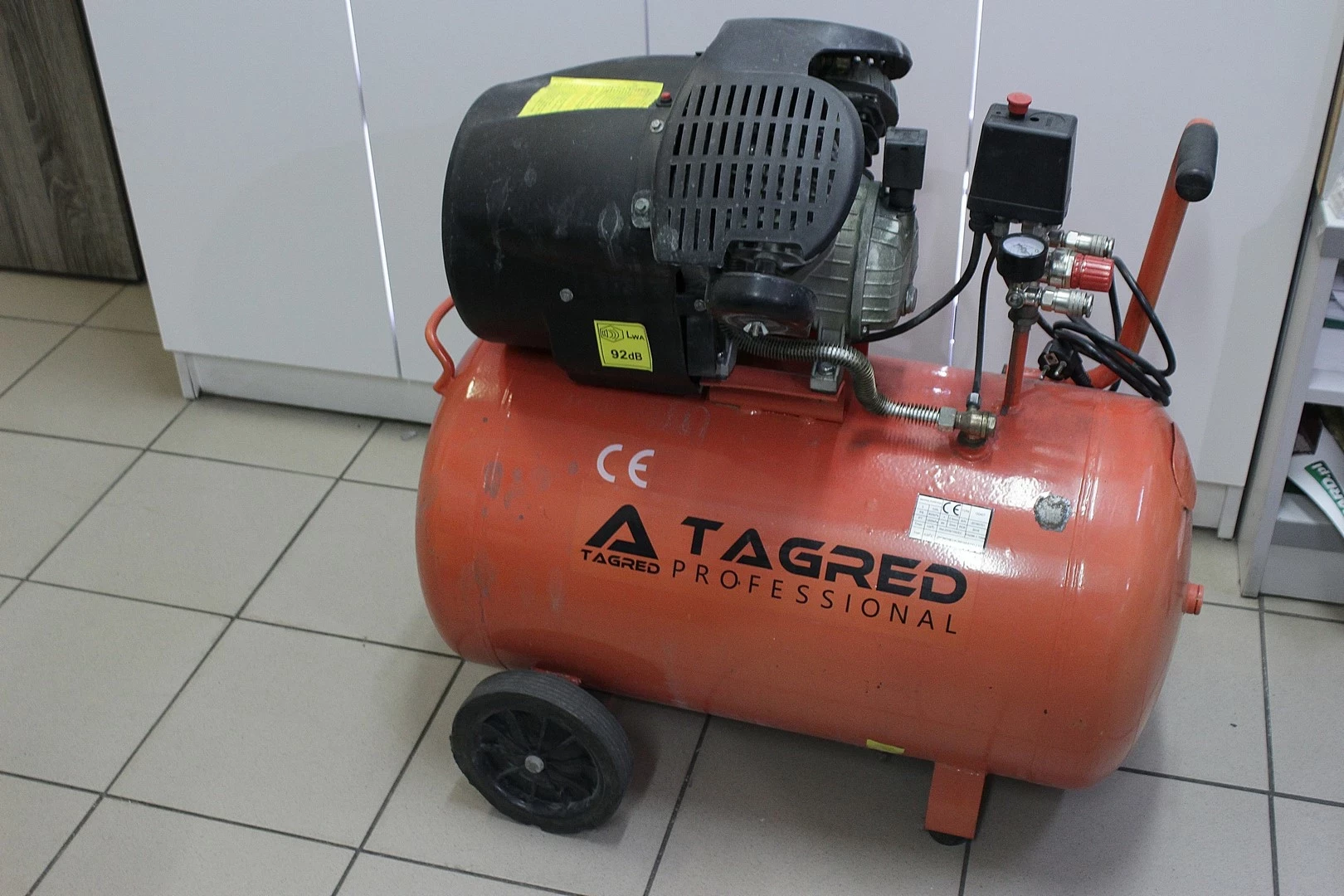 kompresor-tagred-ta361-100l-uszkodzony-sportowa-2-starachowice