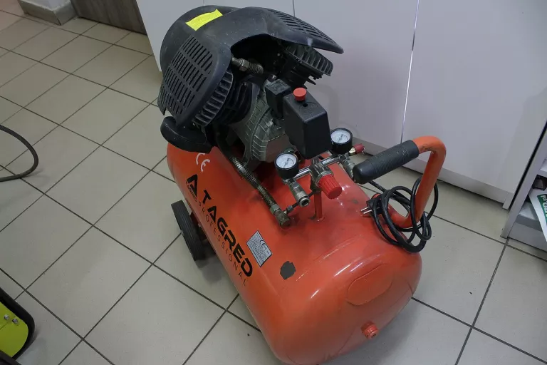KOMPRESOR TAGRED TA361 100L # USZKODZONY