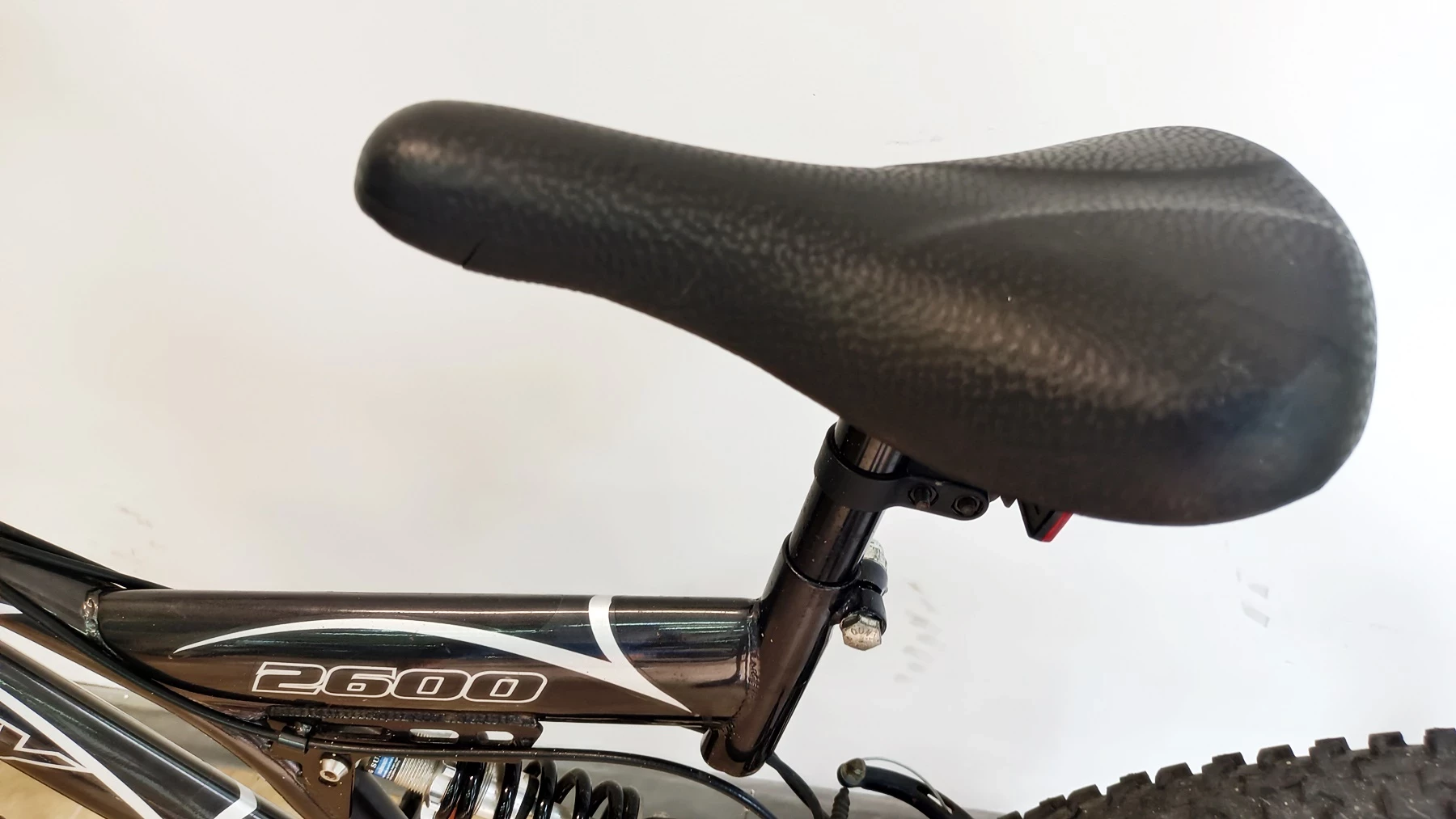 rower-longway-2600-kolor-czarny