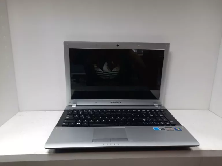 LAPTOP SAMSUNG RV515 AMD E-450 1.65GHZ 4GB 500HDD