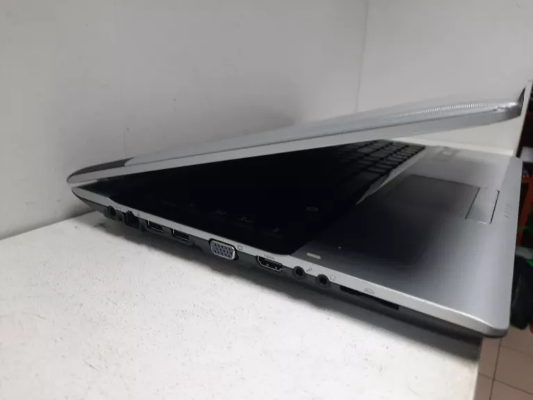 LAPTOP SAMSUNG RV515 AMD E-450 1.65GHZ 4GB 500HDD