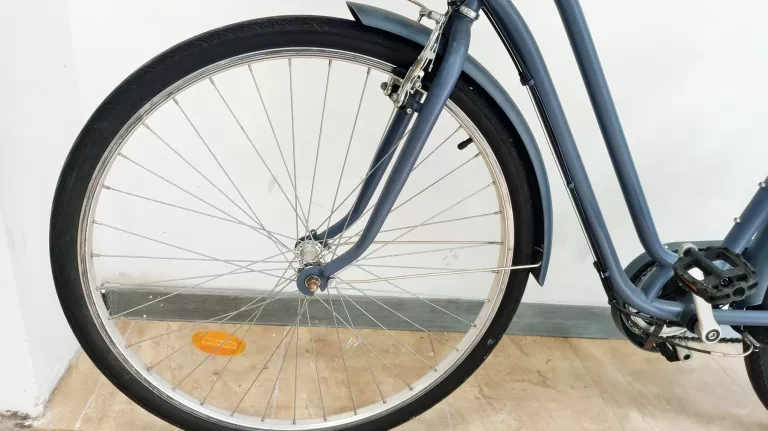 rower-miejski-decathlon-elops-120-emei-28-stan-ig-stan-uzywany