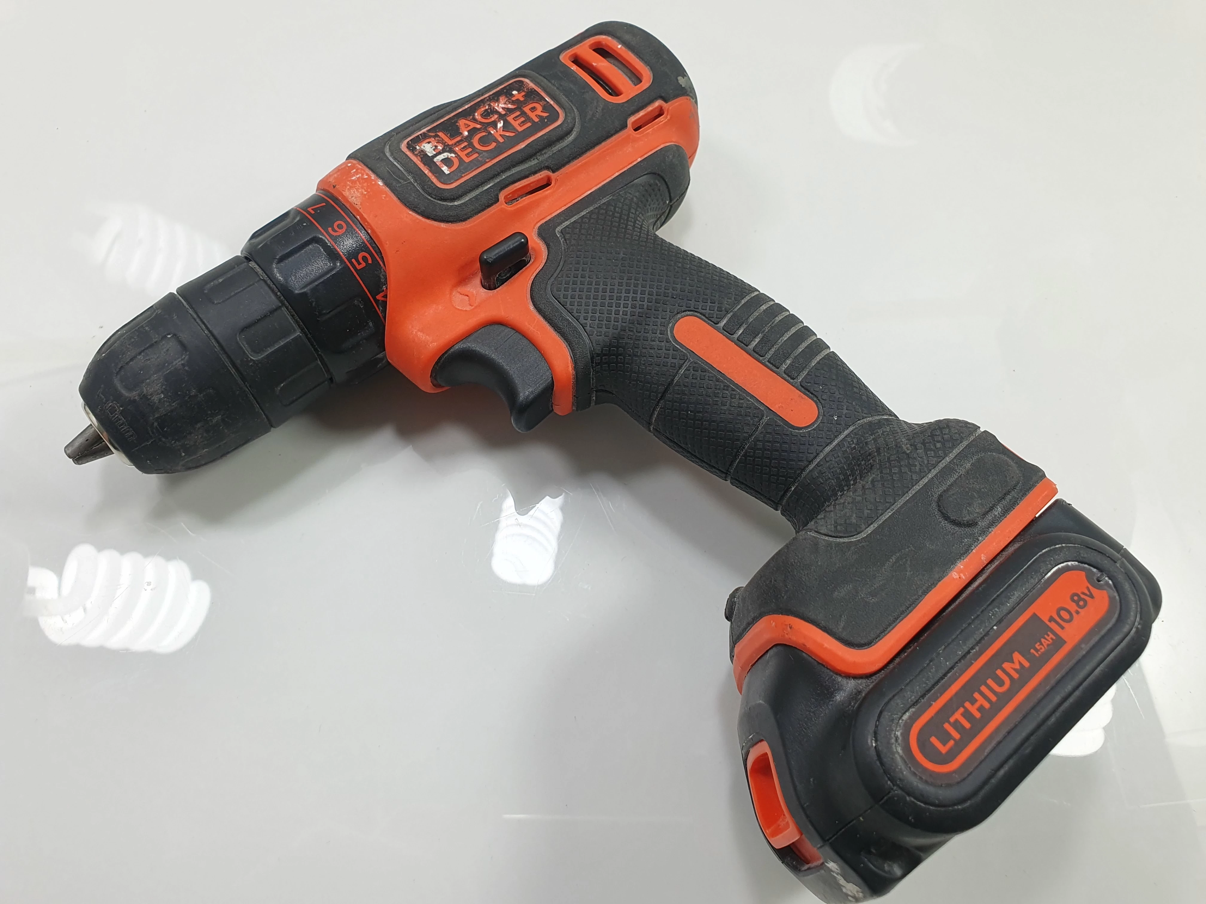 wkretarka-akumulatorowa-black-decker-kfbcd600-napiecie-v-108-v
