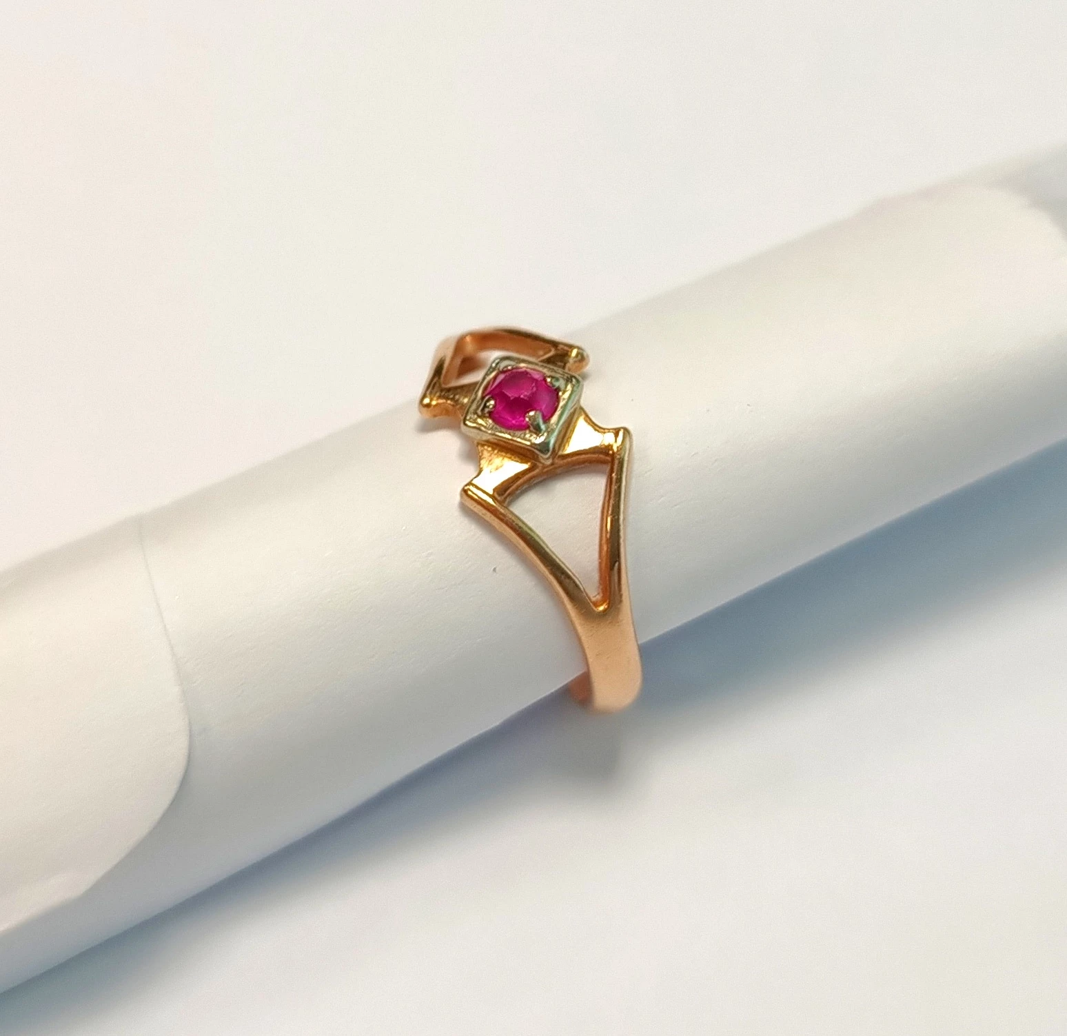 zloty-pierscionek-proby-585-kamien-inny-kamien