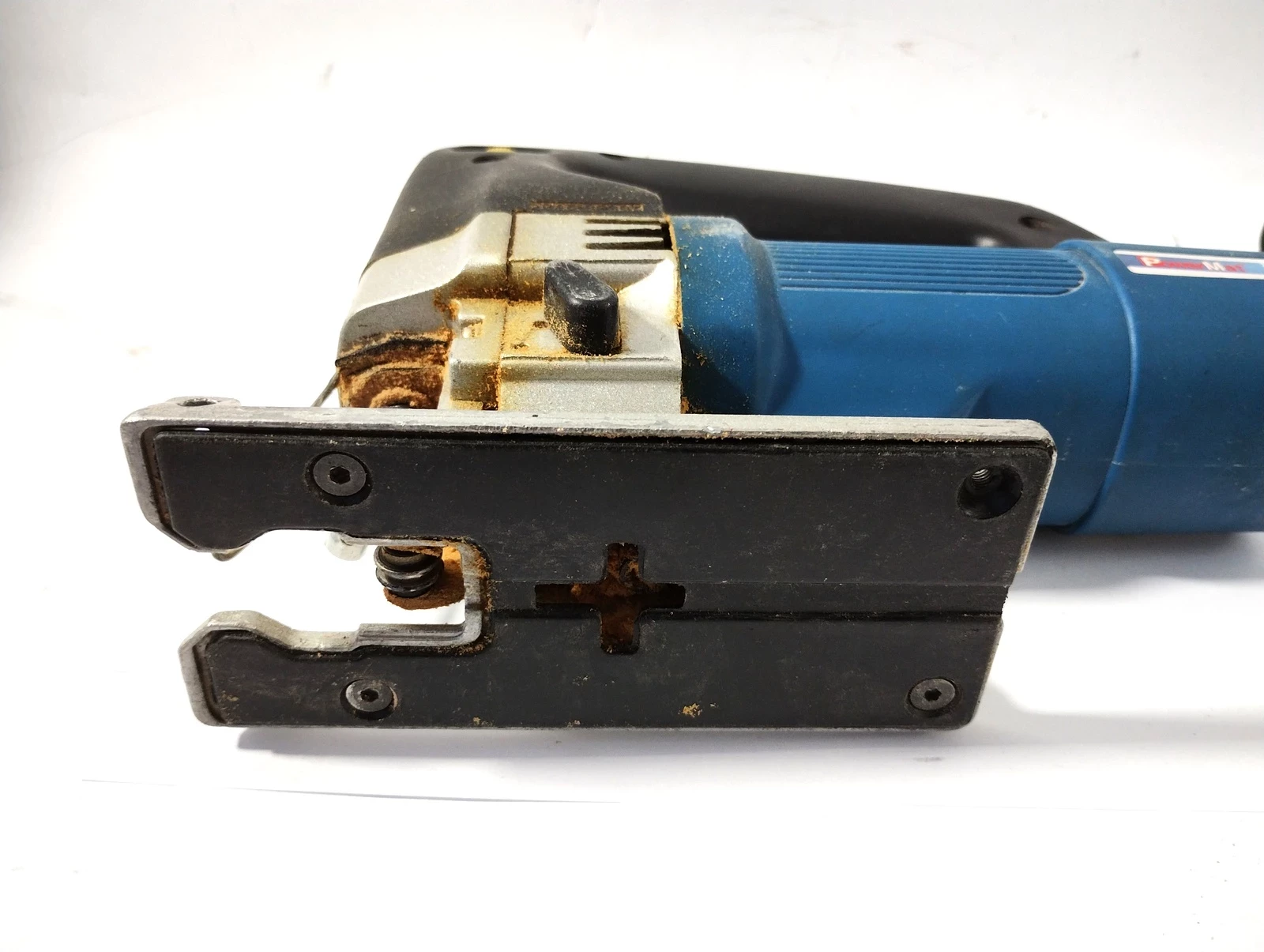 powermat-950-w-wyrzynarka-marka-powermat