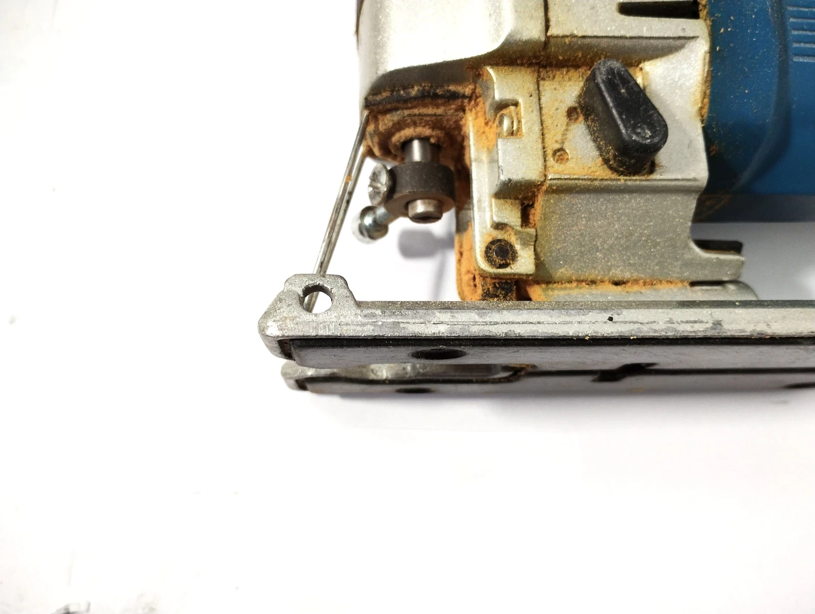 powermat-950-w-wyrzynarka-rodzaj-silnika-silnik-szczotkowy