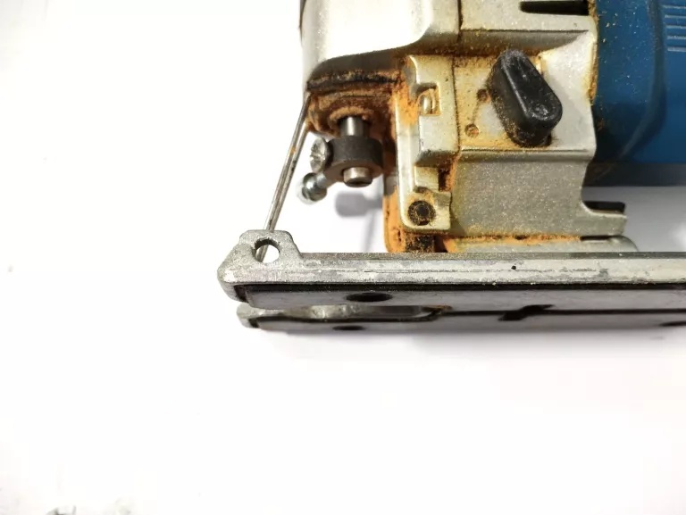 powermat-950-w-wyrzynarka-rodzaj-silnika-silnik-szczotkowy