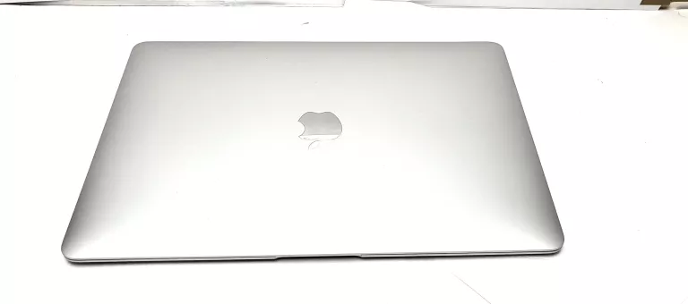 LAPTOP MACBOOK AIR 13 A2337 8/256 KOMPLET
