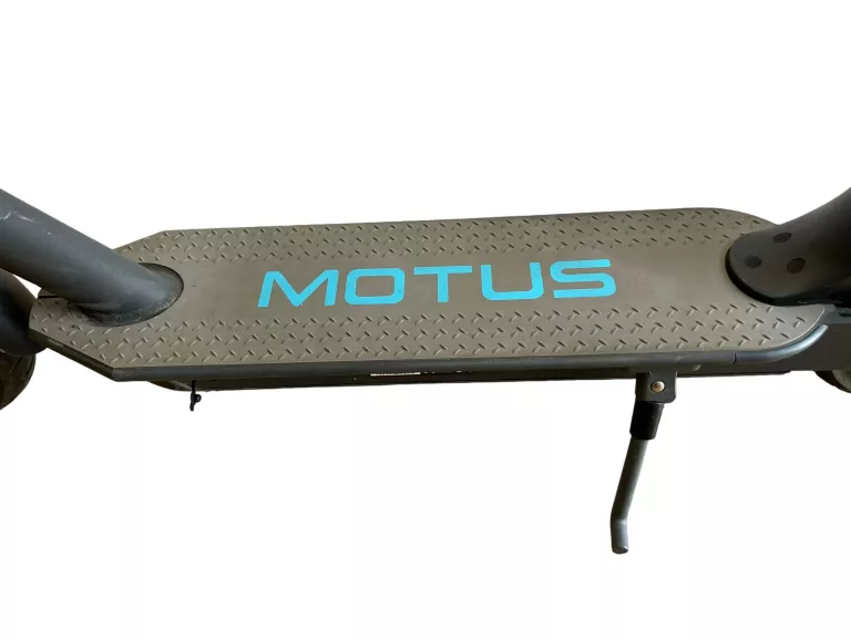 Trottinette électrique Motus Scooty 10 Puissance moteur 350 W