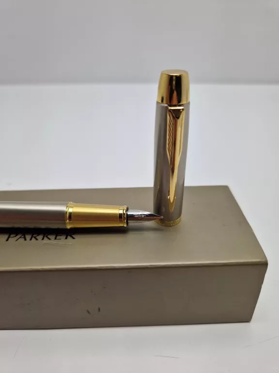 pioro-wieczne-parker-iiy-f-srebrno-zlote-liczba-sztuk-w-ofercie-1