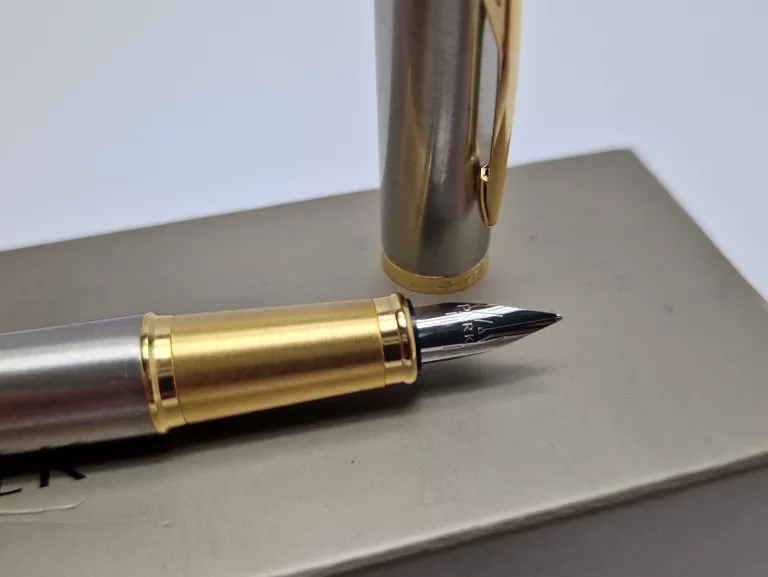 pioro-wieczne-parker-iiy-f-srebrno-zlote-kielczowska-51b-wroclaw-ship