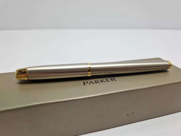 pioro-wieczne-parker-iiy-f-srebrno-zlote-marka-parker