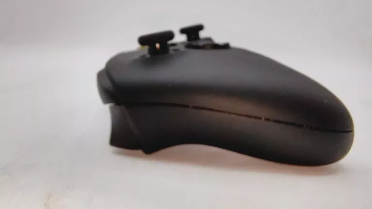 PAD BEZPRZEWODOWY Z ADAPTEREM MICROSOFT 1VA-00002