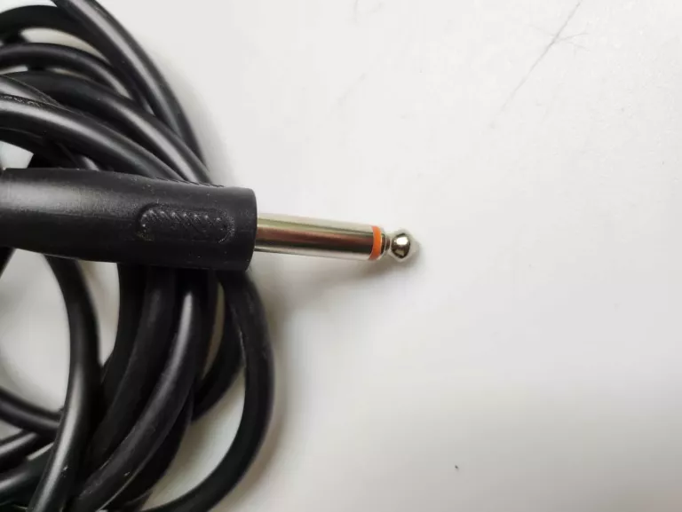 MIKROFON JBL PBM 100