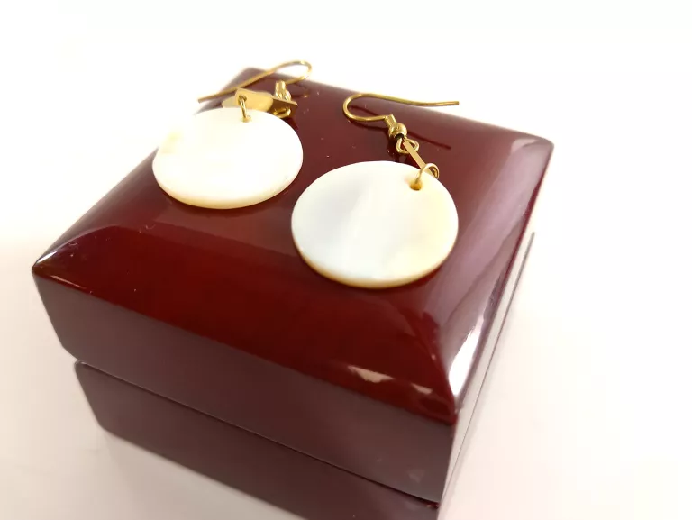 kolczyki-stal-pozlacana-okragla-muszelka-coins-stan-11323-2