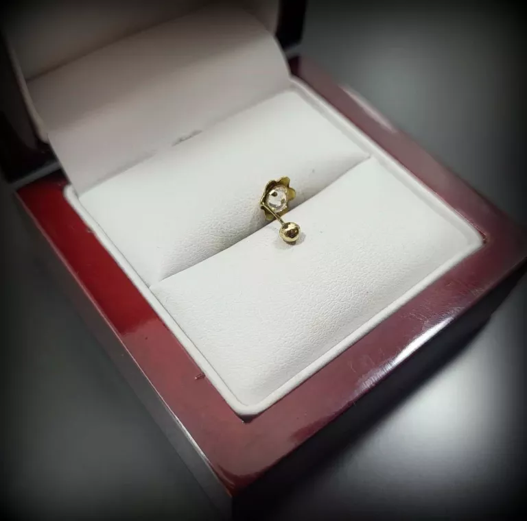 zloty-kolczyk-do-chrzastki-ucha-kwiatek-585-027-marka-inna-marka