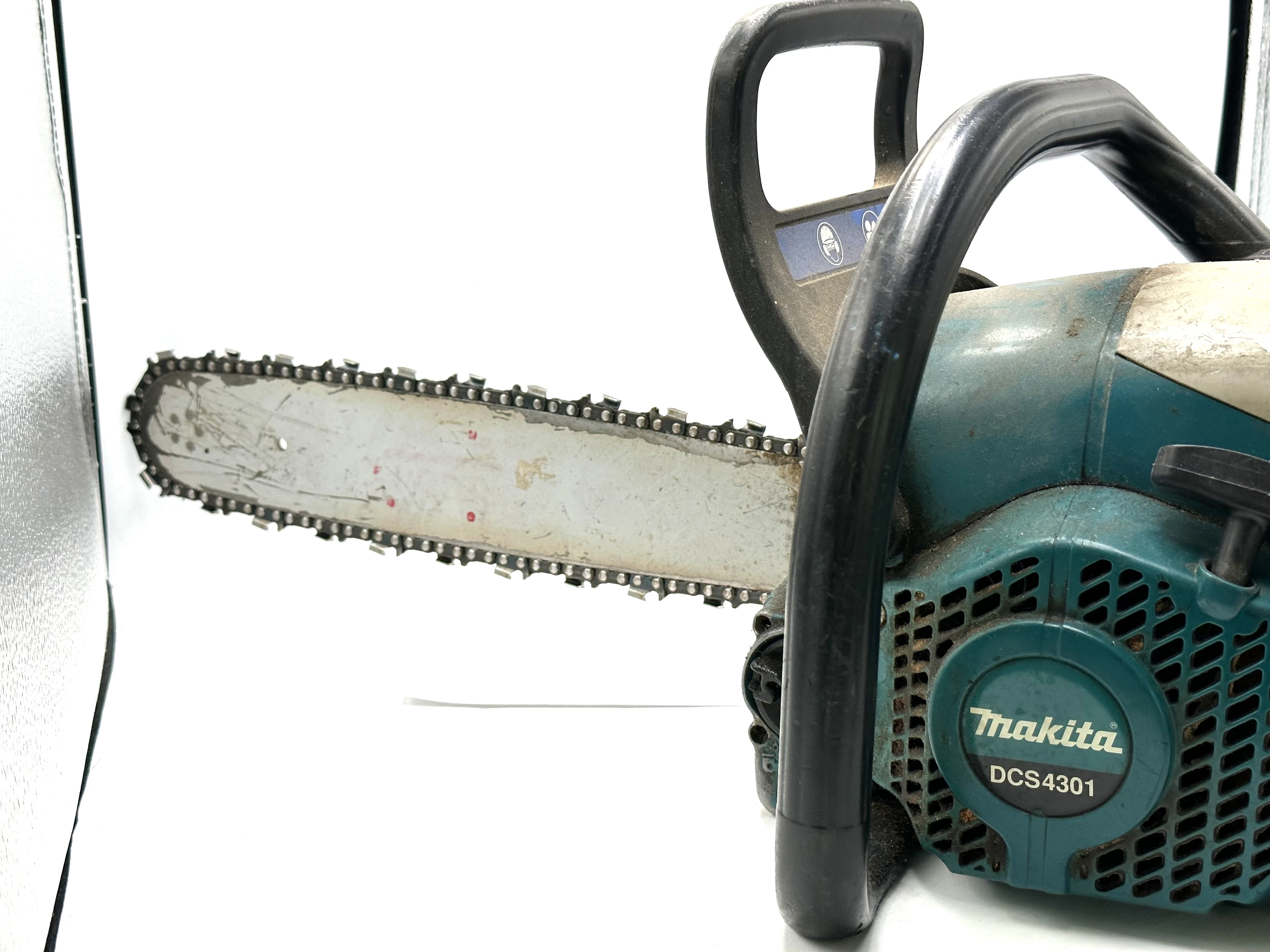 pila-makita-dcs4301-marka-makita