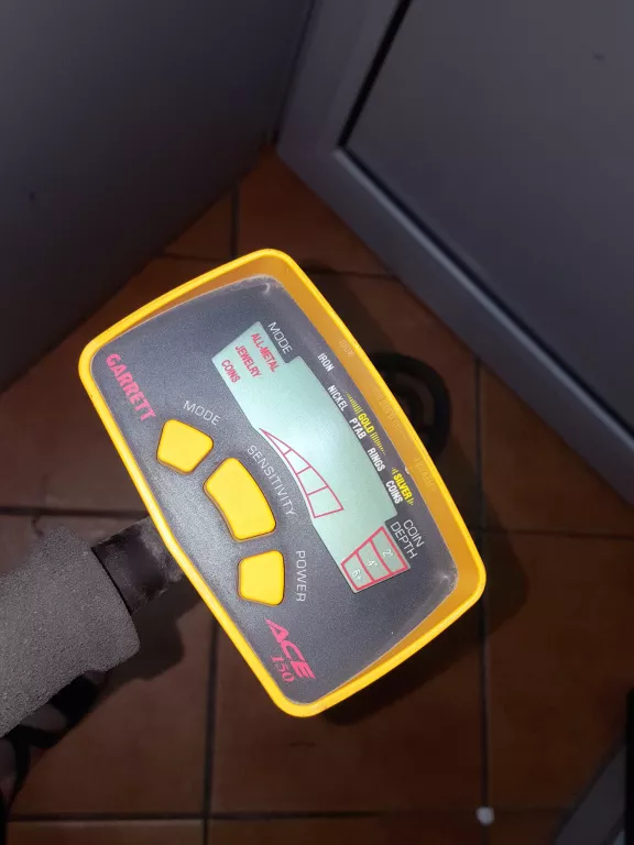 wykrywacz-metali-garrett-ace-150-marka-garrett