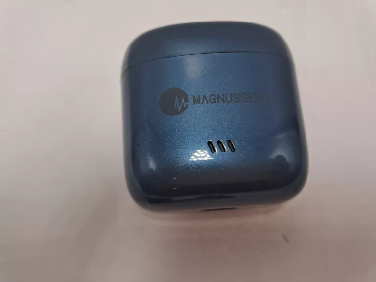 sluchawki-magnussen-m11-kolor-dominujacy-czarny