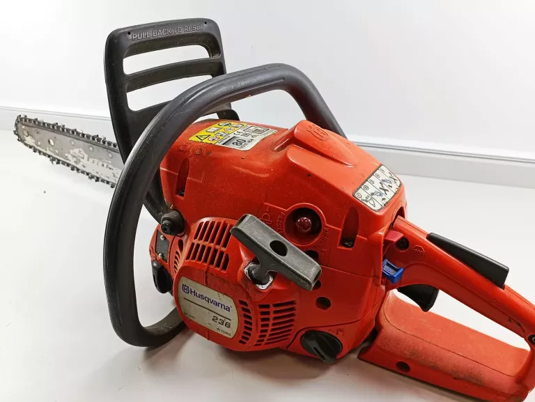 pila-spalinowa-husqvarna-236-zasilanie-spalinowe