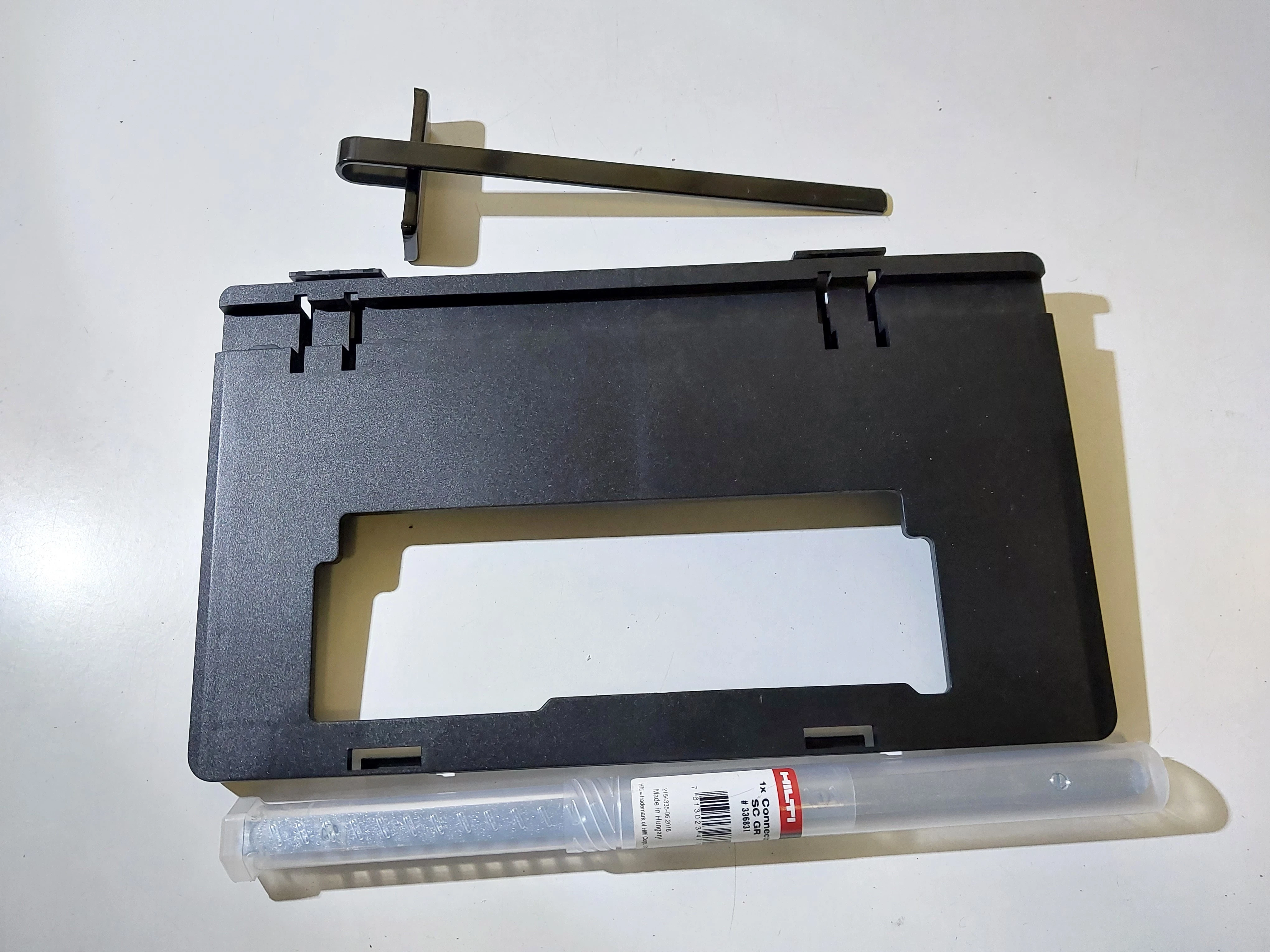 szyna-prowadzaca-hilti-sc-gr-1400-2szt-stan-powystawowy