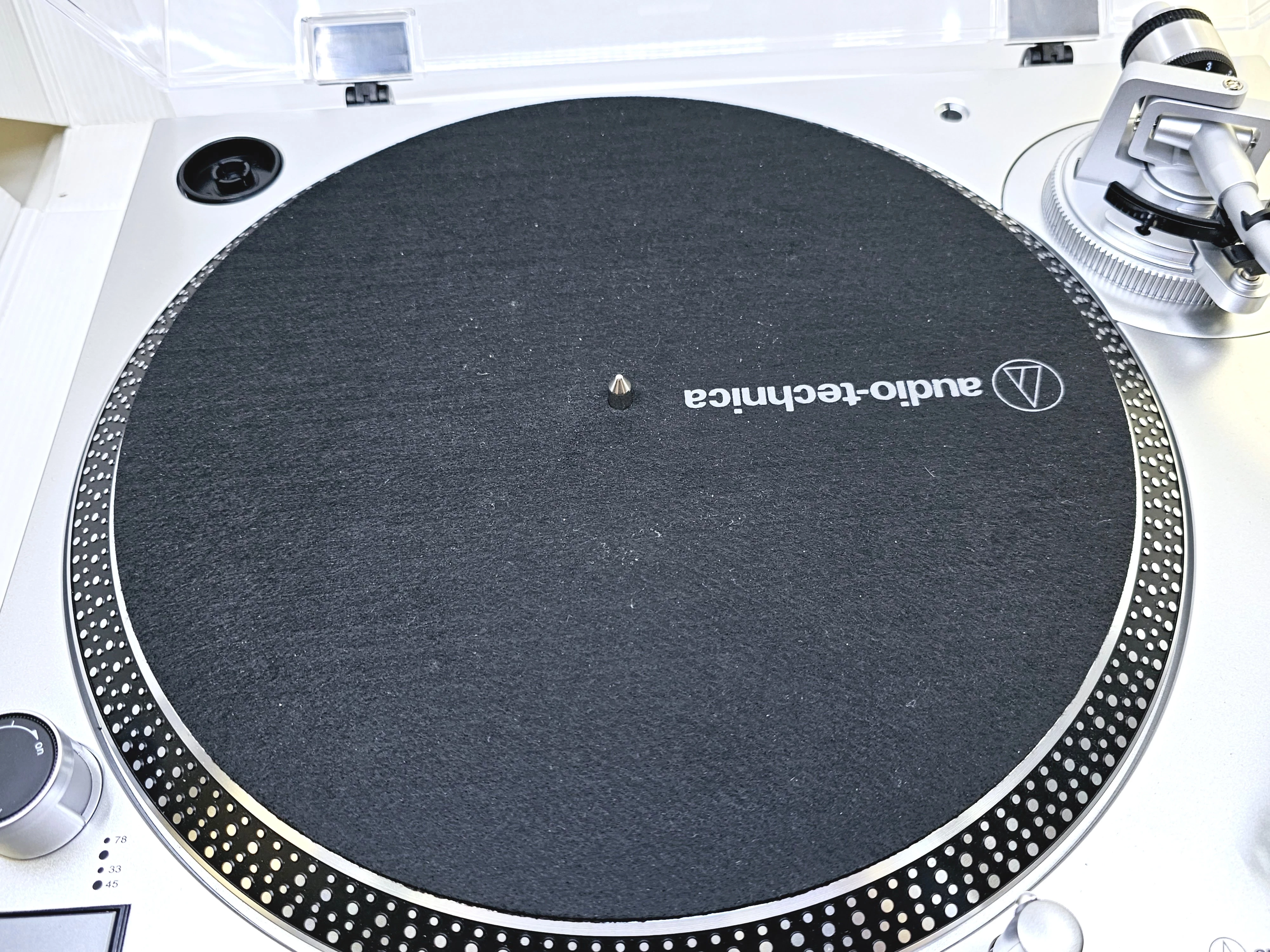 gramofon-audio-technica-at-lp120x-usb-model-at-lp120x