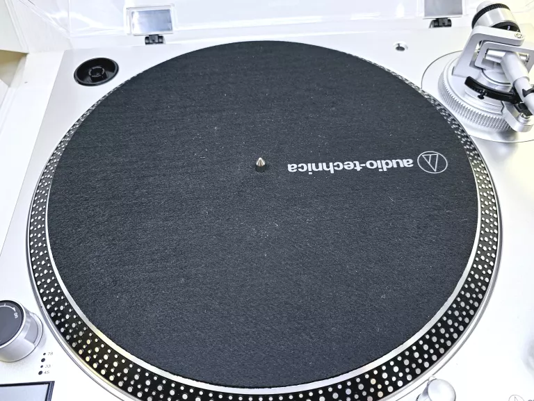 gramofon-audio-technica-at-lp120x-usb-model-at-lp120x