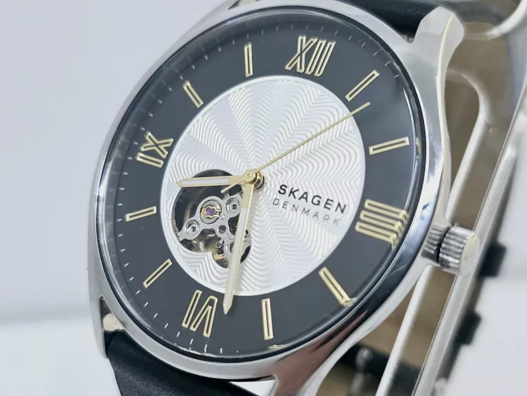 ZEGAREK GENUINE LEATHER SKW6710