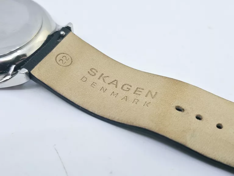 ZEGAREK GENUINE LEATHER SKW6710