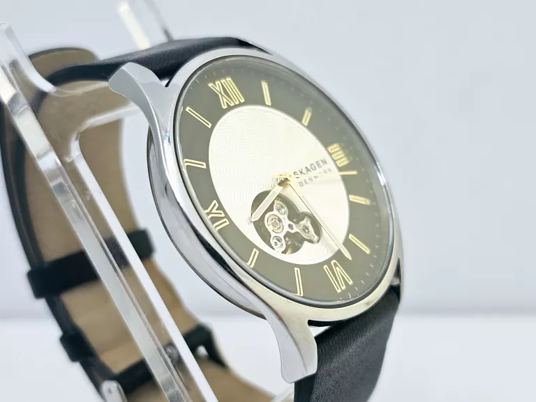 ZEGAREK GENUINE LEATHER SKW6710