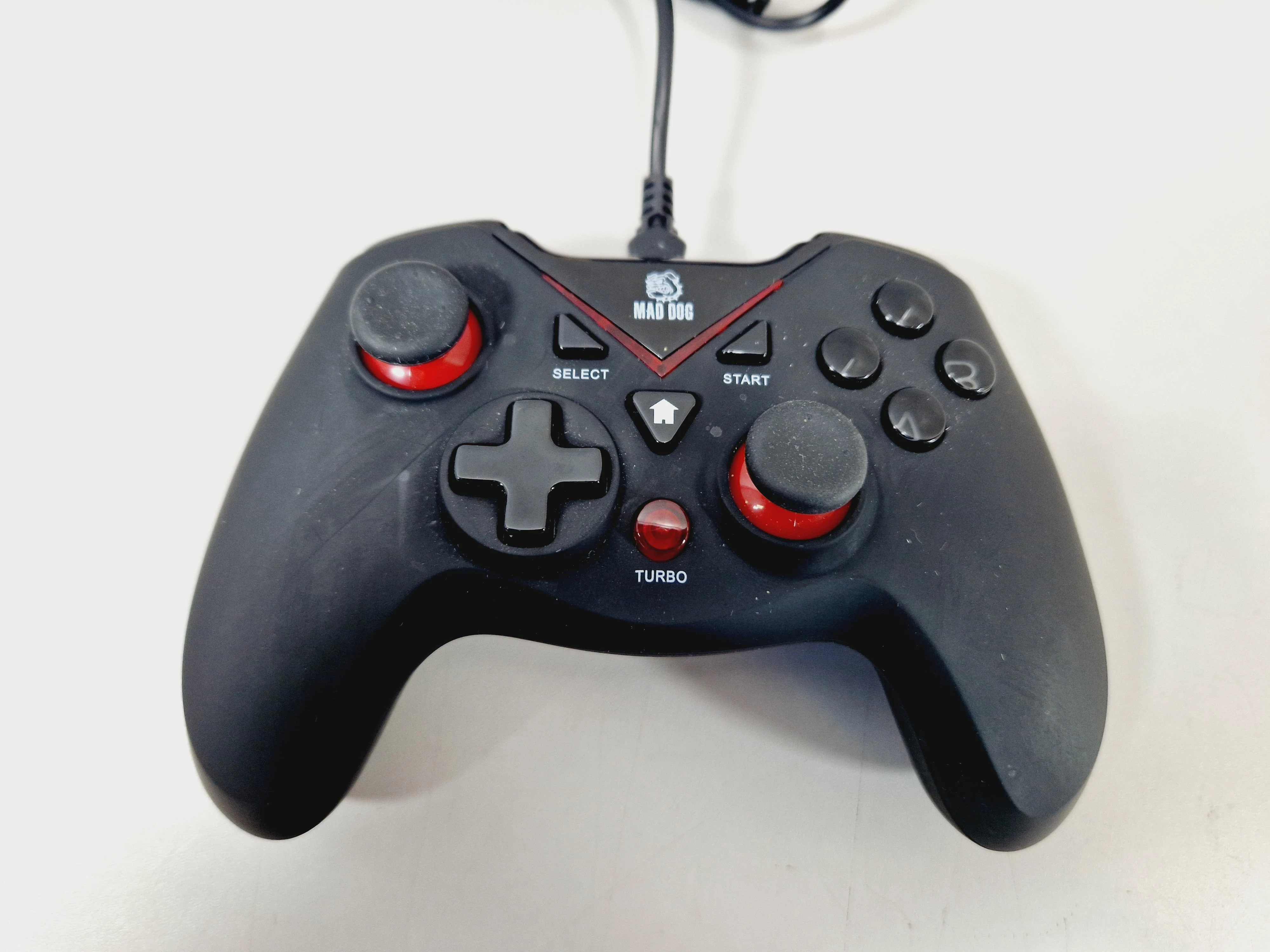 przewodowy-pad-mad-dog-gc500-stan-uzywany