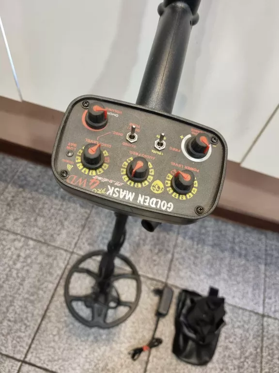 wykrywacz-metali-golden-mask-pro-4wd-model-gm4wd-9s