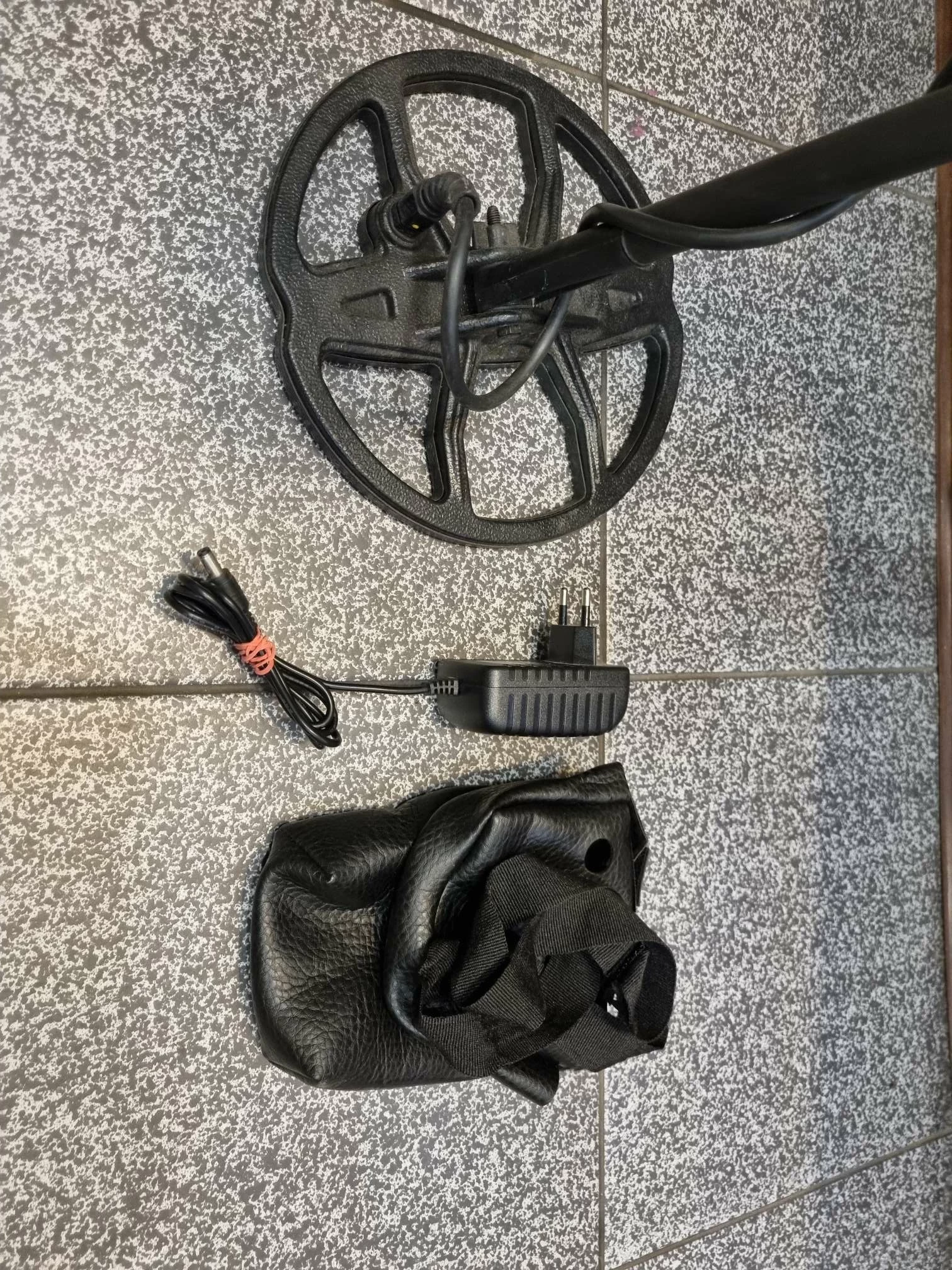 wykrywacz-metali-golden-mask-pro-4wd-stan-uzywany