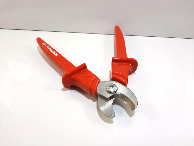 NOŻYCE DO CIĘCIA KABLI CU I AL KNIPEX 95 06 230