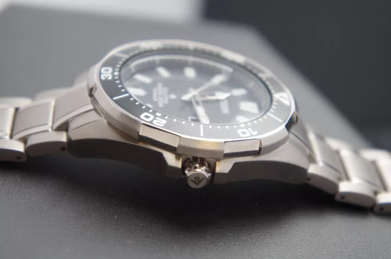 CITIZEN TITANIUM PROMASTER DIVER BN0200-56E