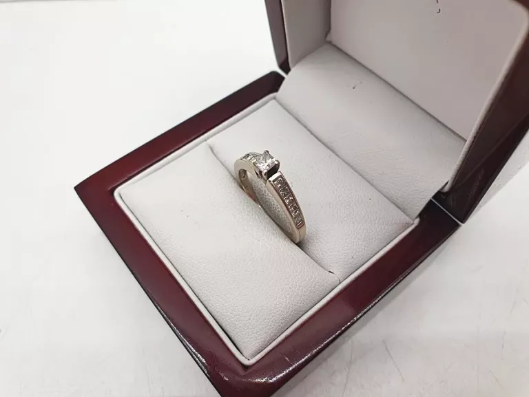 zareczynowy-zloty-pierscionek-brylanty-p585-r14-rodzaj-2205-2