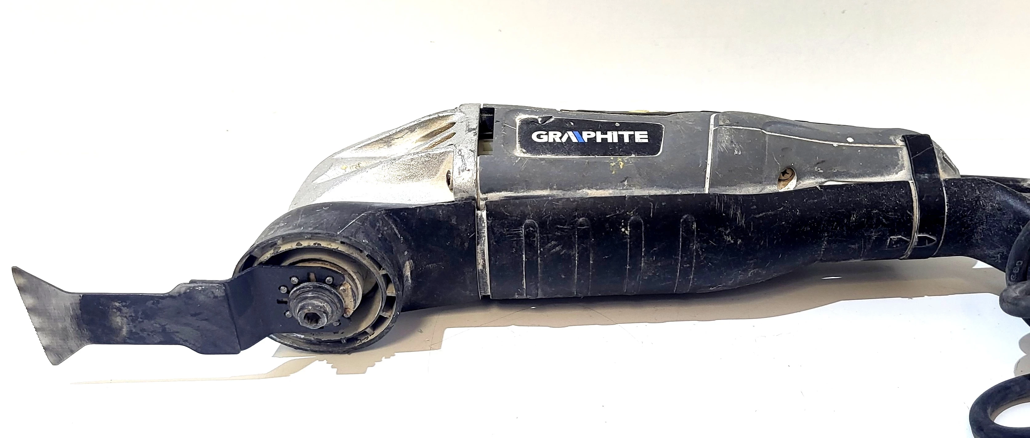 szlifierka-wielofunkcyjna-graphite-59g022-rodzaj-zasilania-sieciowe