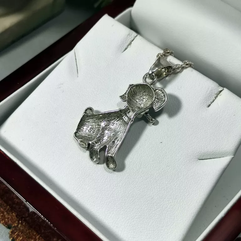 SREBRNA ZAWIESZKA PIESEK P.925 4,22G