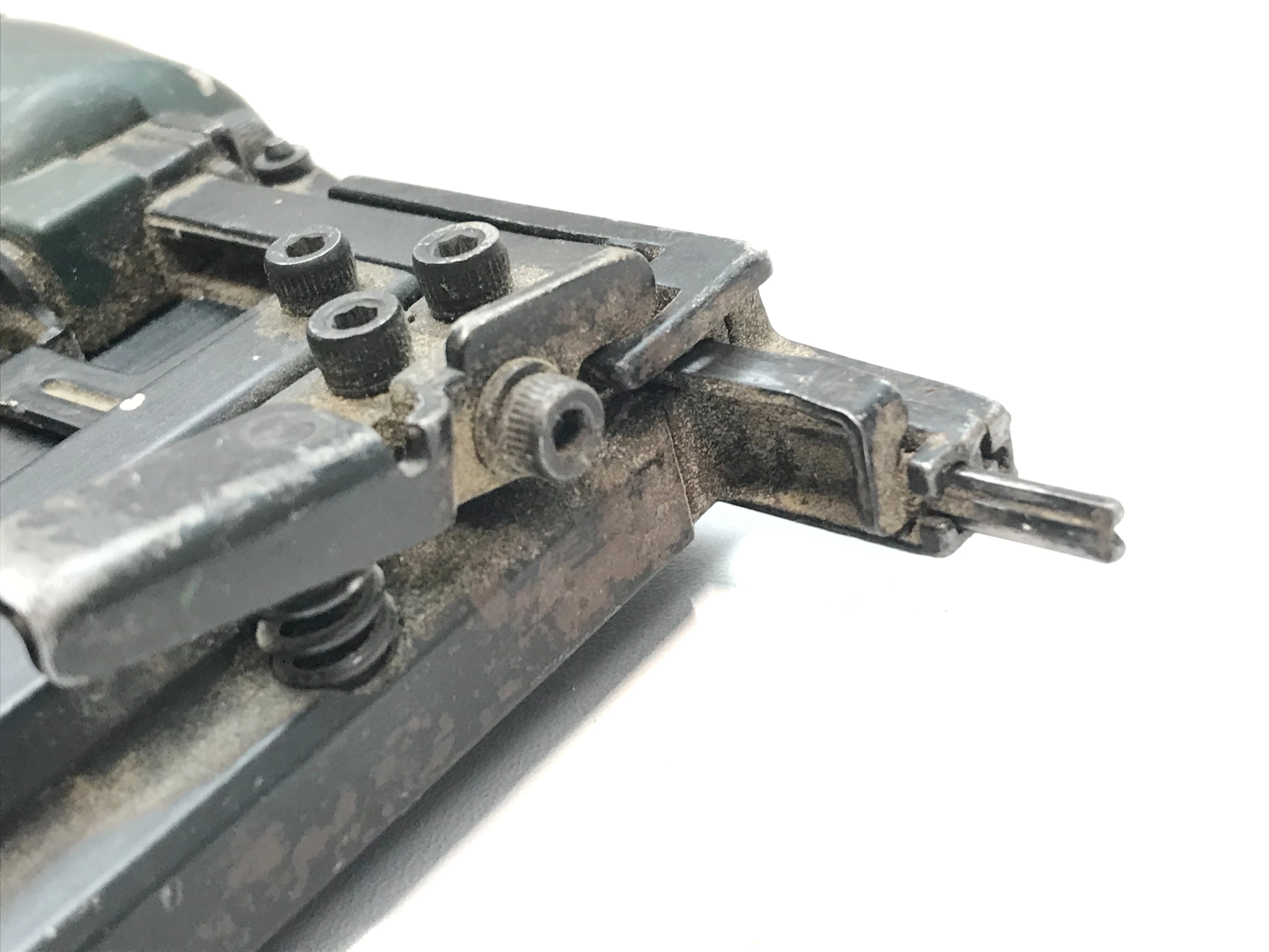 zszywaczgwozdziarka-metabo-dkng-4050-zasilanie-pneumatyczne