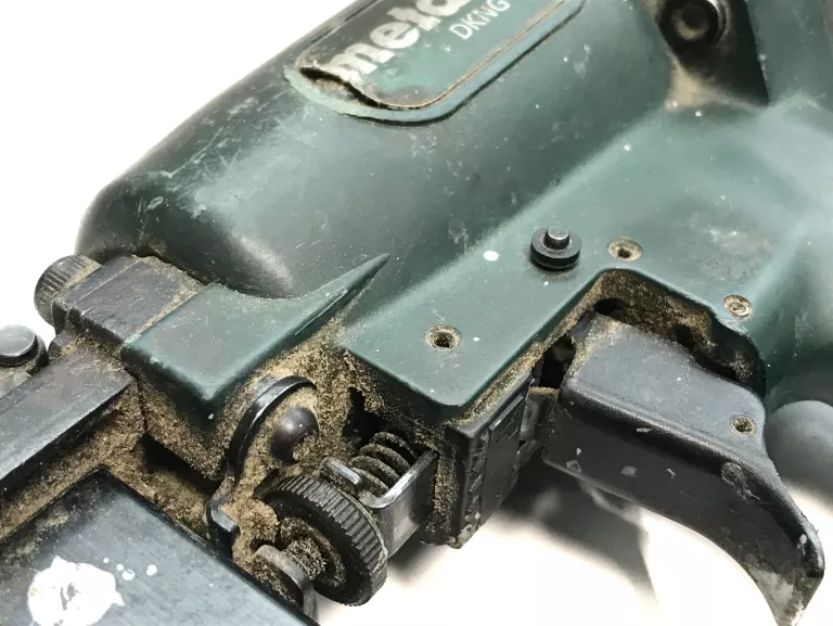 zszywaczgwozdziarka-metabo-dkng-4050-maksymalna-dlugosc-gwozdzizszywek-40