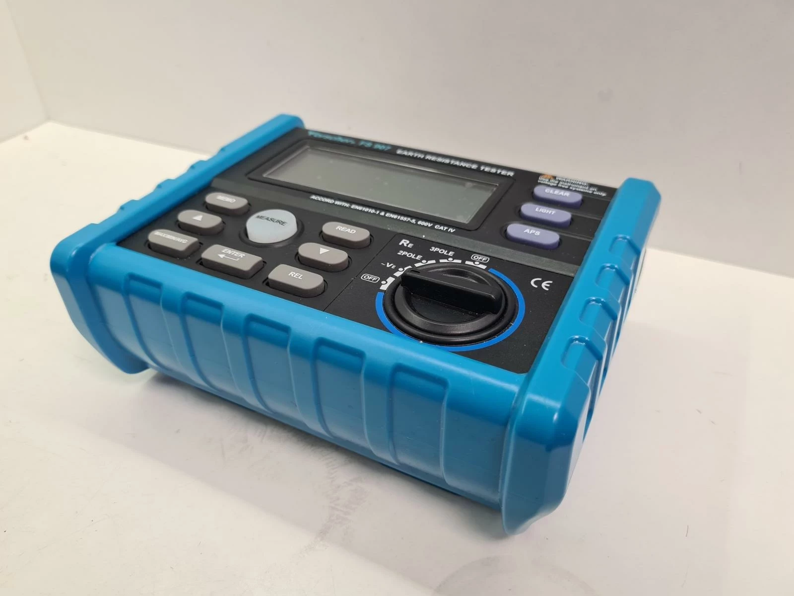 miernik-rezystancji-uziemienia-wzorcowany-fs907-typ-reczny