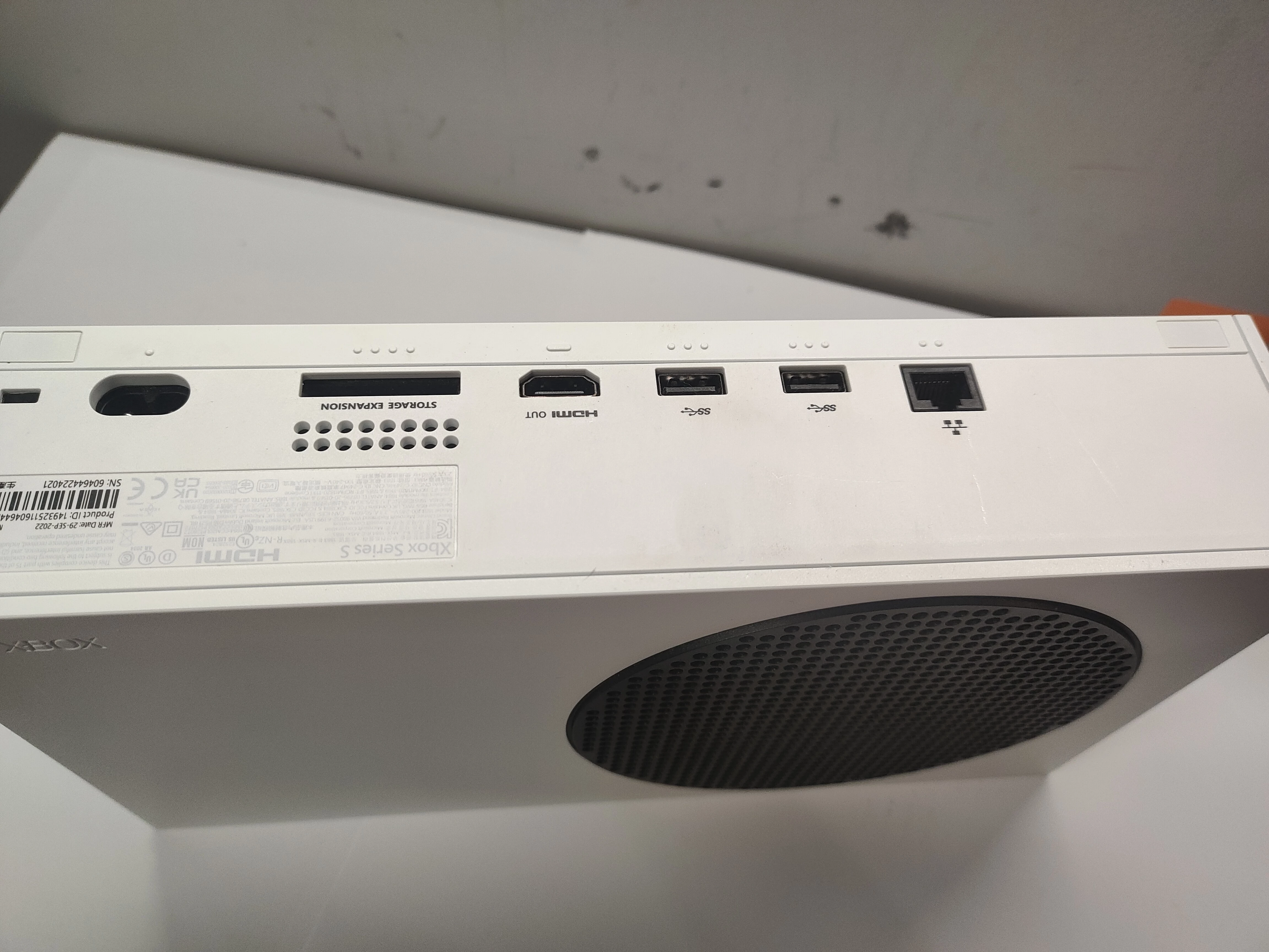 konsola-xbox-series-s-512-gb-pad-ean-gtin-0889842651409