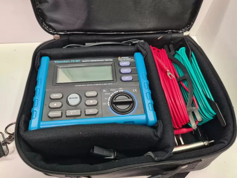 miernik-rezystancji-uziemienia-wzorcowany-fs907-stan-uzywany