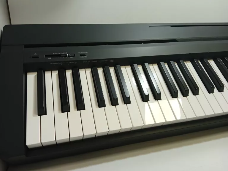KEYBOARD YAMAHA DIGITAL PIANO P-35B + POKROWIEC