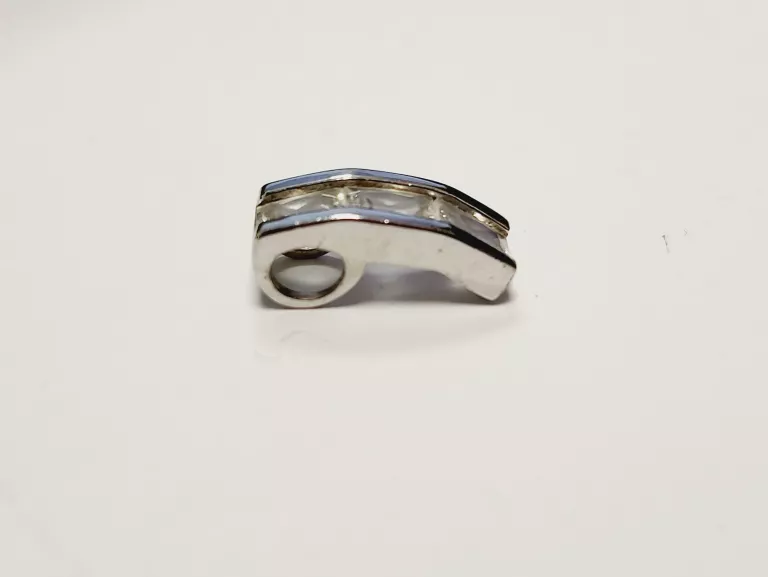 ZAWIESZKA PROSTOKĄT SREBO 925 2,48 G