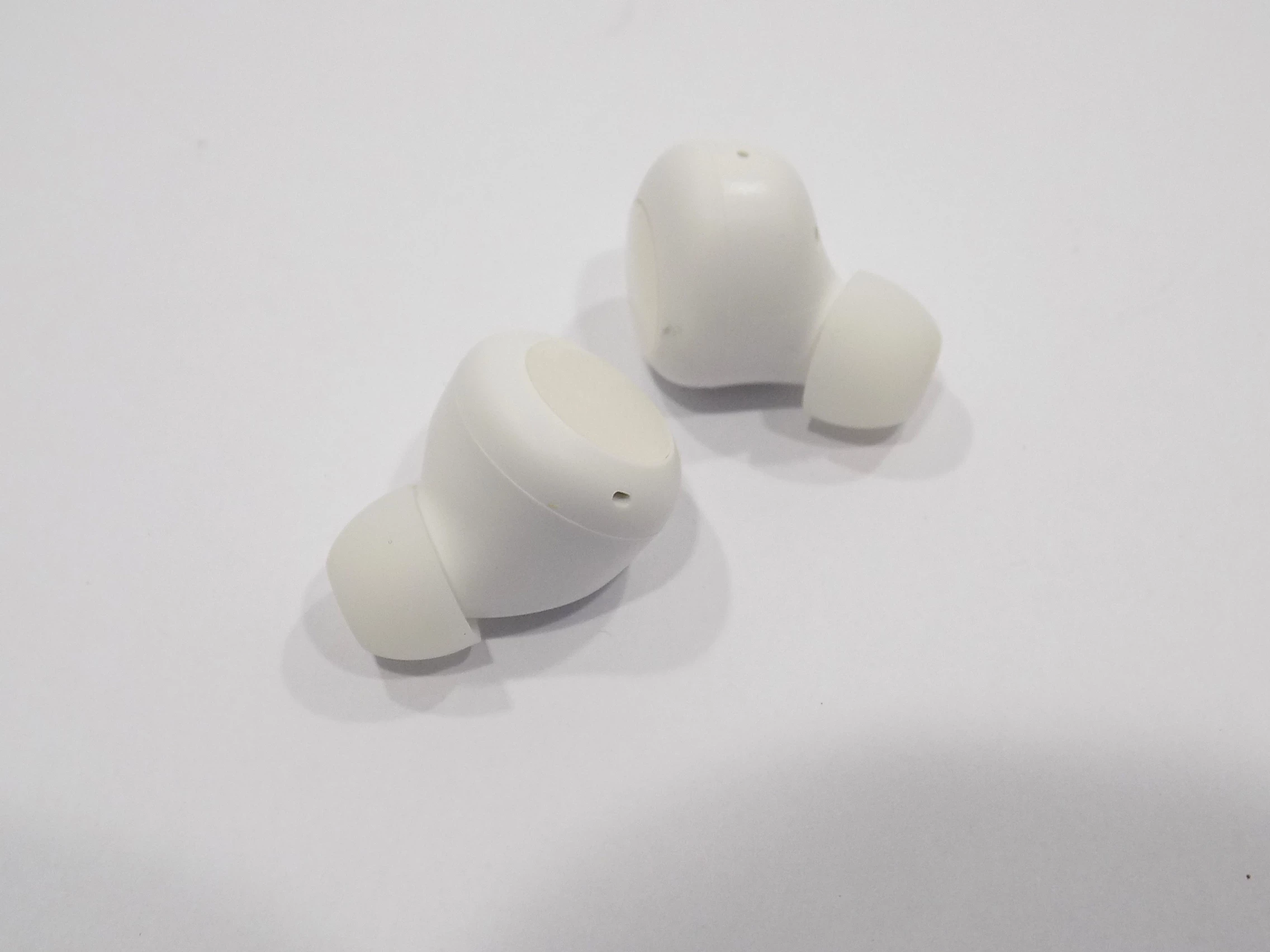 sluchawki-bluetooth-realme-buds-q2s-zestaw-transmisja-sygnalu-bluetooth